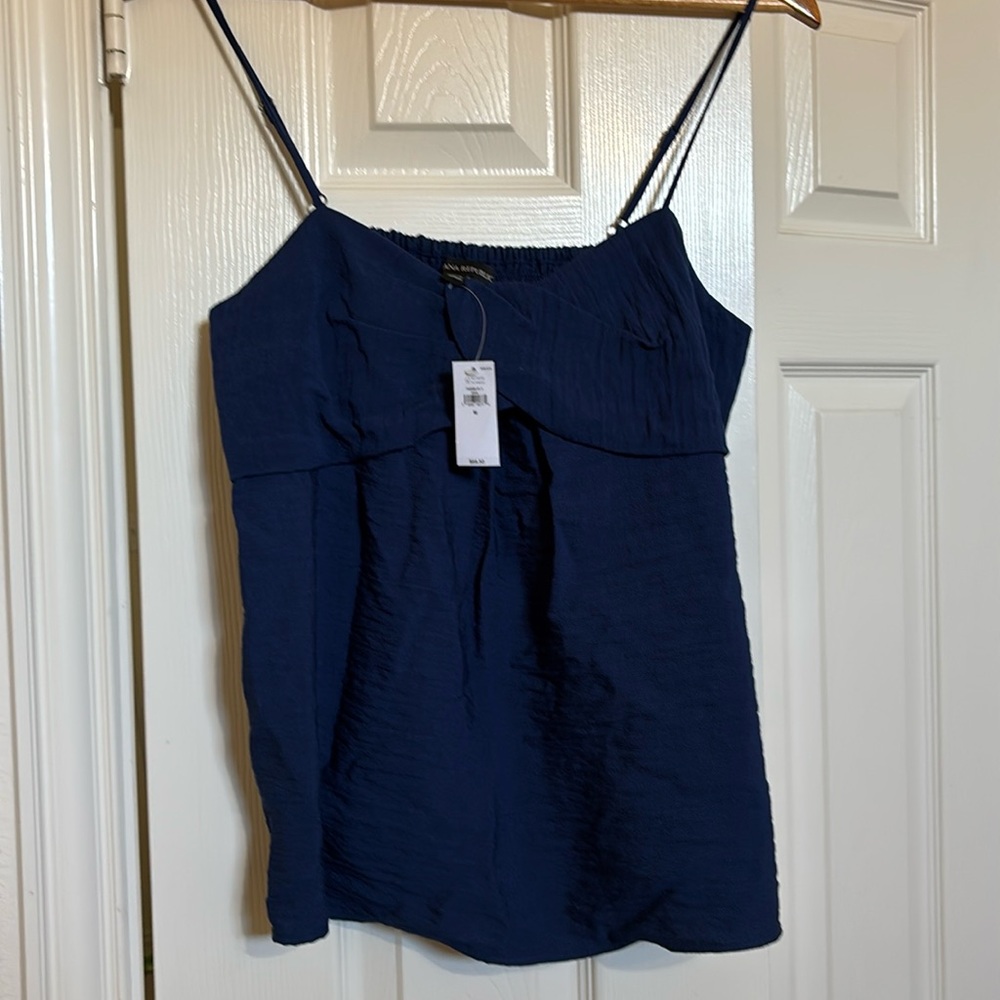 NWT! Banana Republic Tank in size M